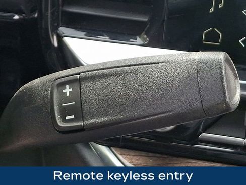 Used 2024 GMC Sierra 1500 Elevation AWD/4WD image 11