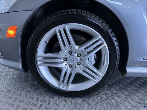 Used 2012 Mercedes-Benz S 550 4MATIC image 28