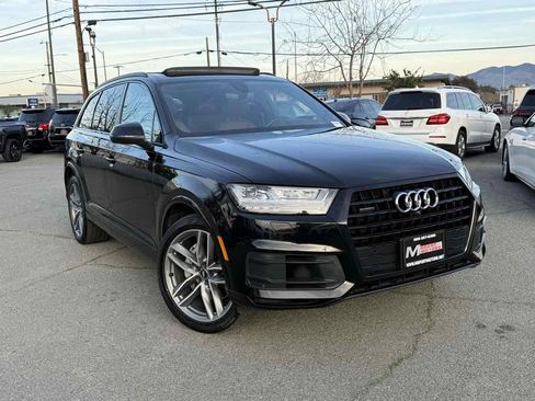Used 2018 Audi Q7 3.0T Prestige w/ Prestige Package image 1