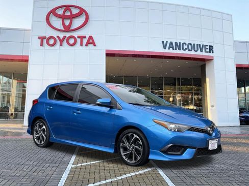 Used 2018 Toyota Corolla iM FWD image 1