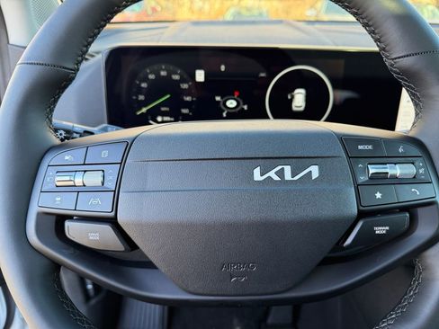 New 2026 Kia Sportage SX AWD/4WD image 21