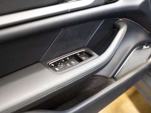 Used 2025 Porsche Taycan RWD image 61