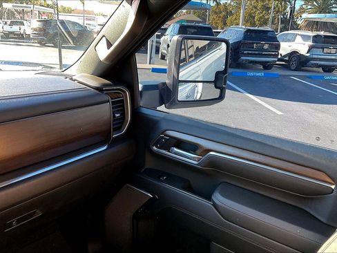 Used 2024 Chevrolet Silverado 3500 High Country w/ High Country Premium Package image 16