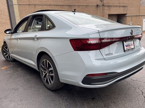 New 2025 Volkswagen Jetta SE image 15