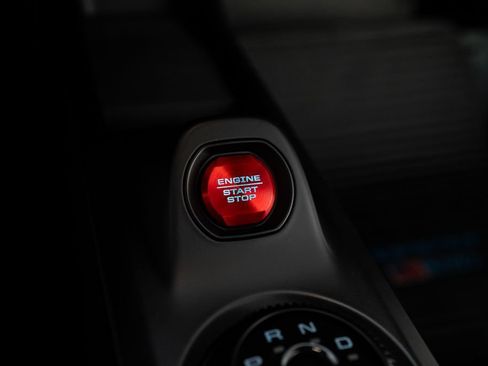 Used 2019 Ford GT RWD image 31