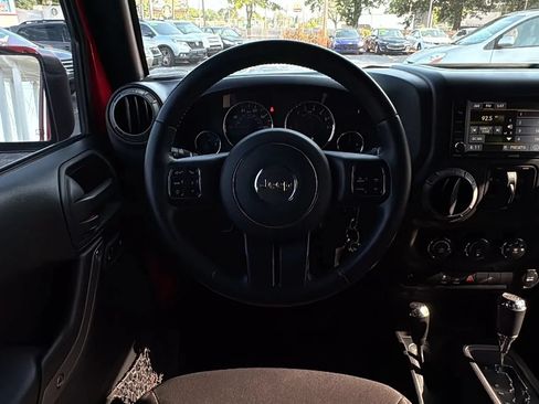 Used 2015 Jeep Wrangler Unlimited Sport w/ Quick Order Package 24S AWD/4WD image 11