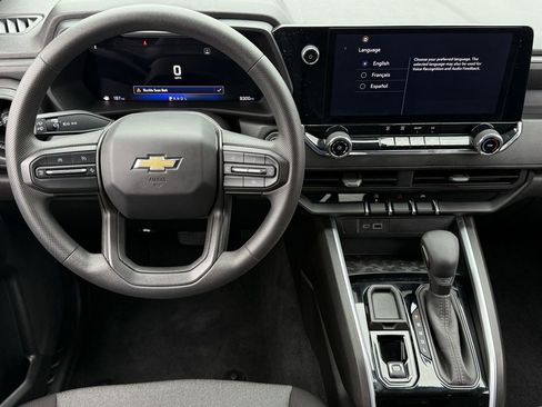 Certified 2025 Chevrolet Colorado W/T RWD image 12