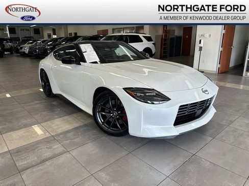 Used 2024 Nissan Z Performance w/ Floor Mat Package RWD image 1
