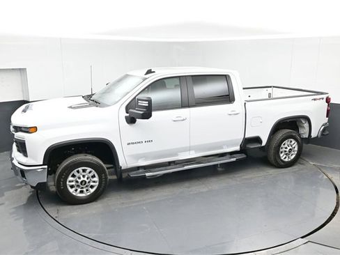 Certified 2025 Chevrolet Silverado 2500 LT w/ Safety Package image 36