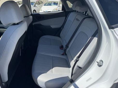 Used 2022 Hyundai Kona SEL AWD/4WD image 20