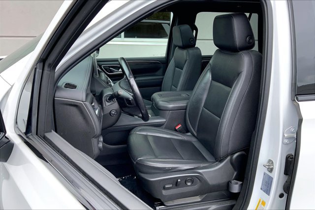 Used 2021 Chevrolet Tahoe Z71 w/ Luxury Package AWD/4WD image 24