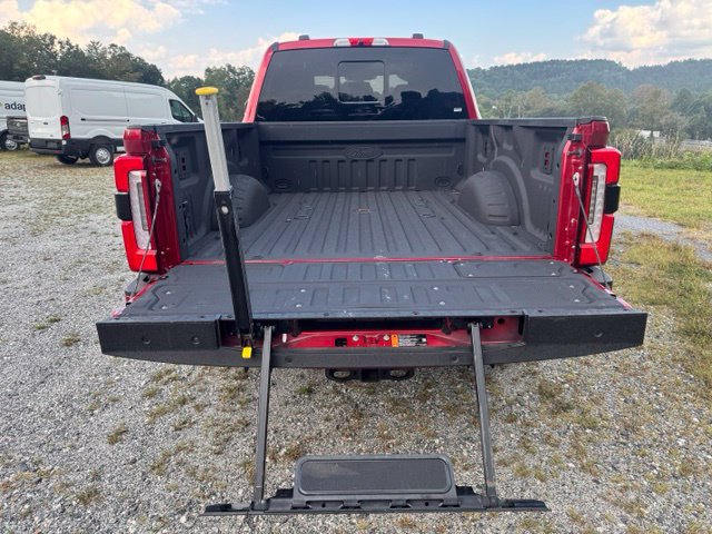Used 2024 Ford F250 Platinum AWD/4WD image 7