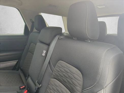 Used 2025 Nissan Pathfinder SV FWD image 18