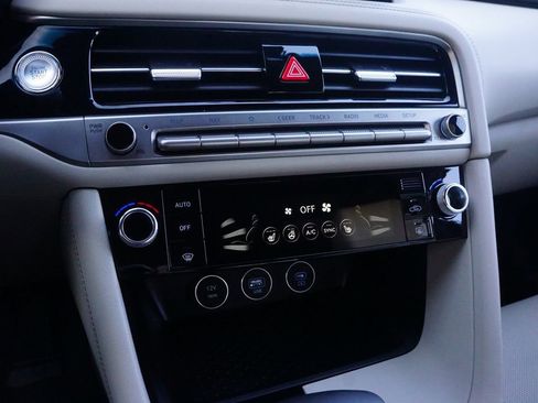 Certified 2026 Genesis G70 2.5T image 9