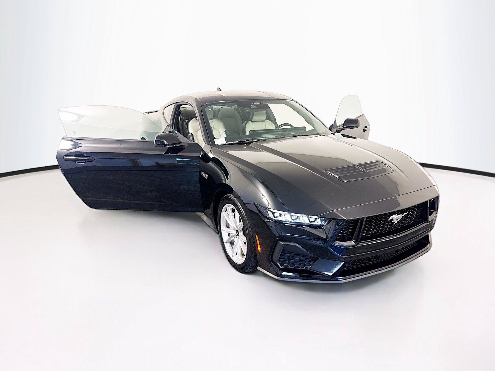 Used 2025 Ford Mustang GT Premium RWD image 39