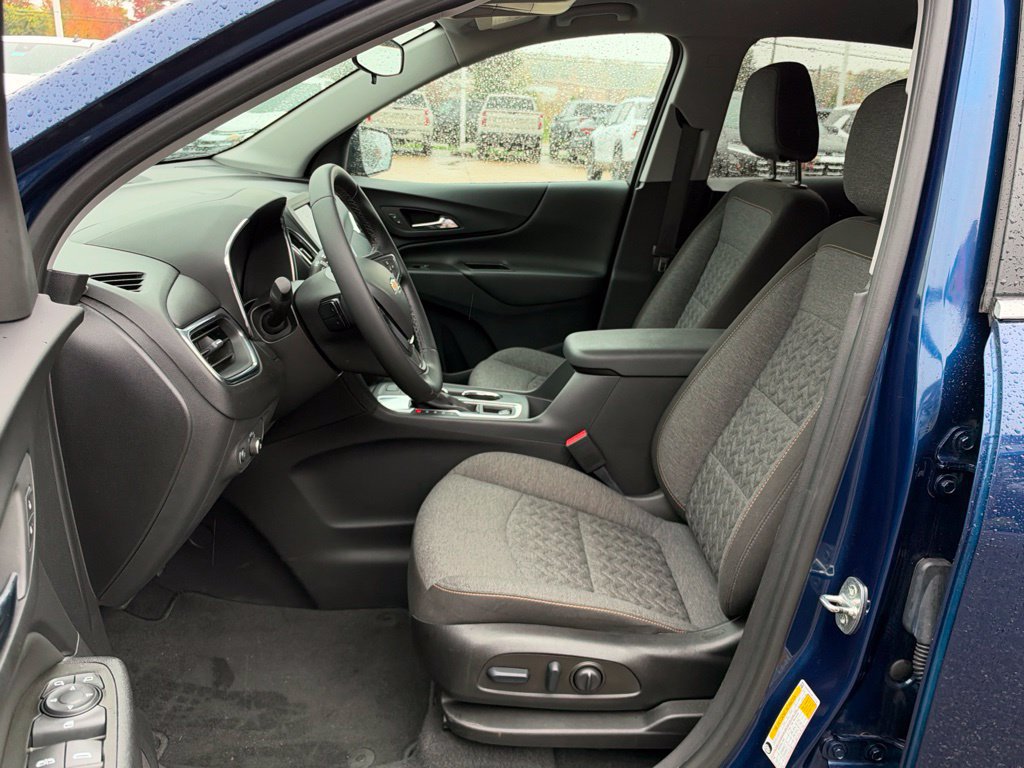 Used 2023 Chevrolet Equinox LT FWD image 10