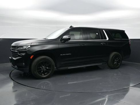 Used 2021 Chevrolet Suburban LT AWD/4WD image 6