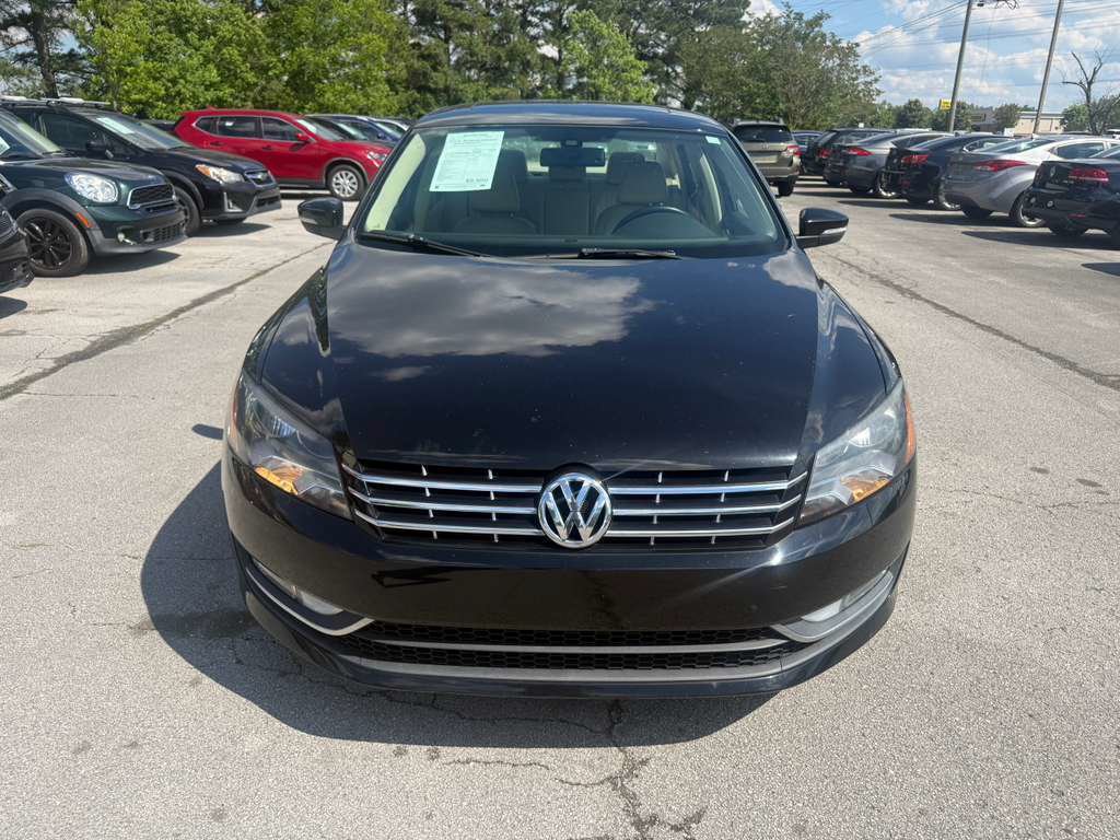 Used 2014 Volkswagen Passat 1.8T SEL Premium FWD image 3