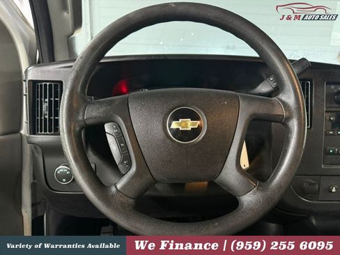 Used 2018 Chevrolet Express 2500 w/ Driver Convenience Package RWD image 19
