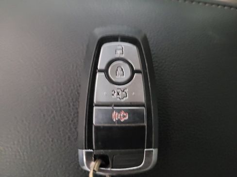 Used 2017 Ford Fusion S FWD image 32