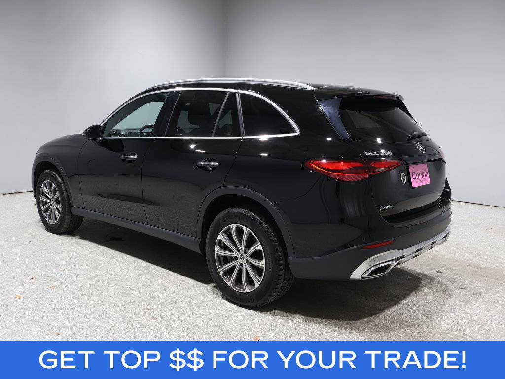 Used 2023 Mercedes-Benz GLC 300 4MATIC image 4