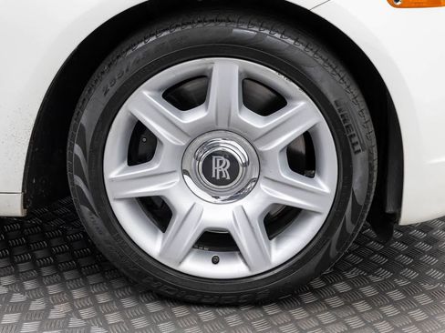 Used 2011 Rolls-Royce Ghost RWD image 43