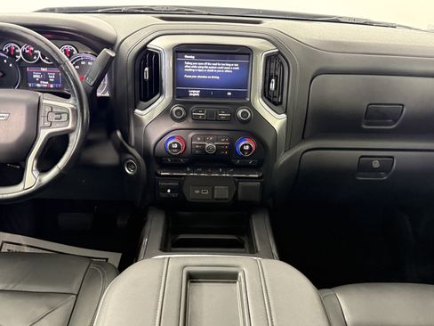 Used 2022 Chevrolet Silverado 1500 LT Trail Boss w/ Convenience Package II AWD/4WD image 13