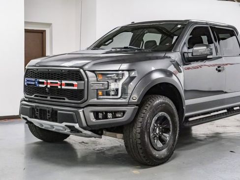 Used 2018 Ford F150 Raptor w/ Equipment Group 802A Luxury image 8