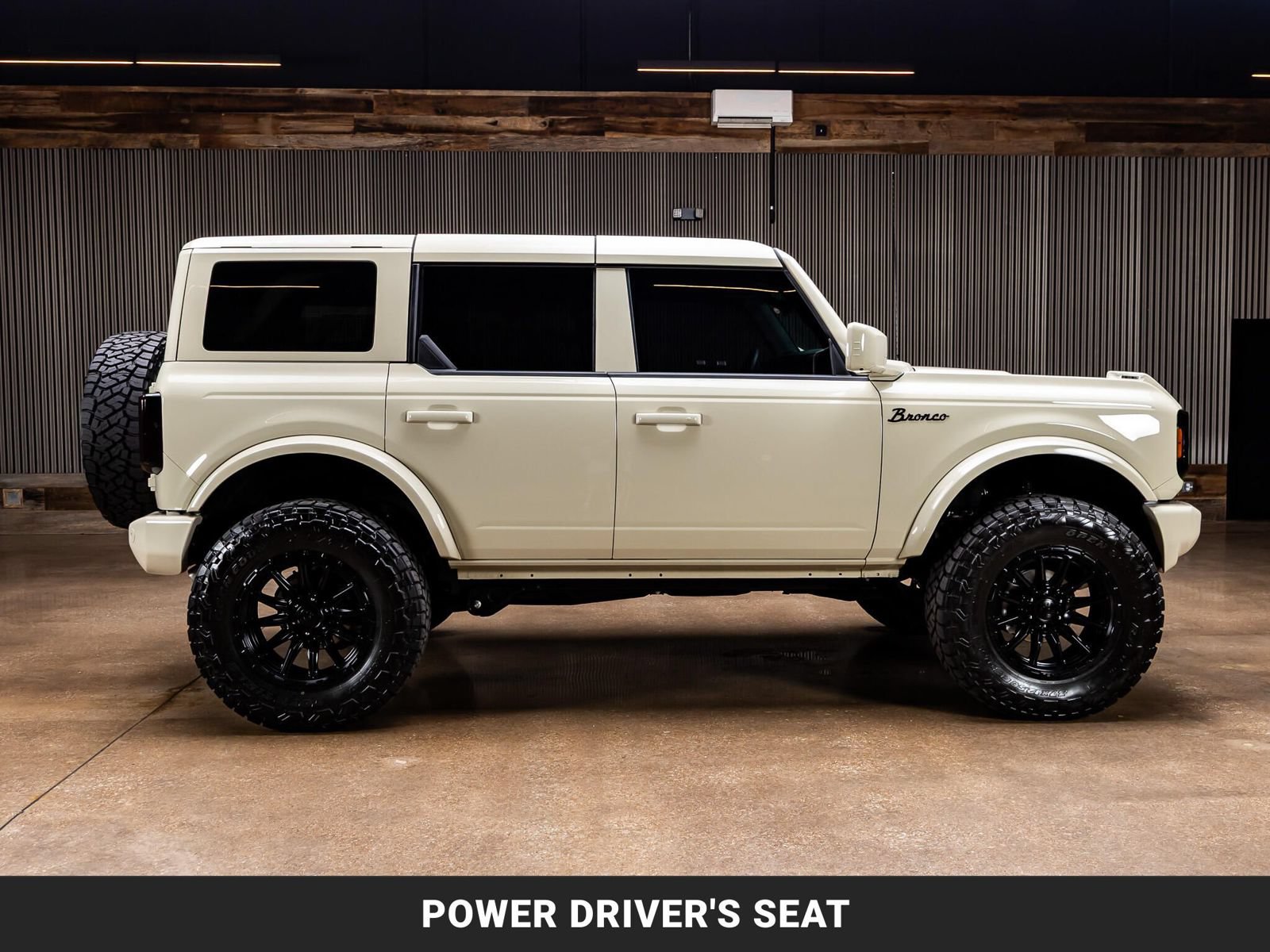 Used 2026 Ford Bronco Outer Banks AWD/4WD image 10