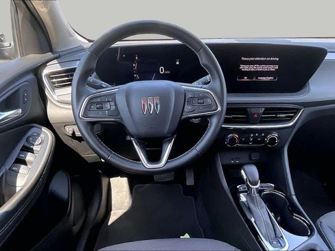 Used 2025 Buick Encore GX Preferred AWD/4WD image 6