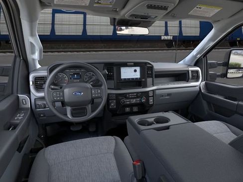 New 2026 Ford F250 XL w/ 360-Degree Camera Package AWD/4WD image 9