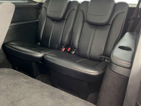 Used 2012 Mercedes-Benz GL 450 4MATIC image 34