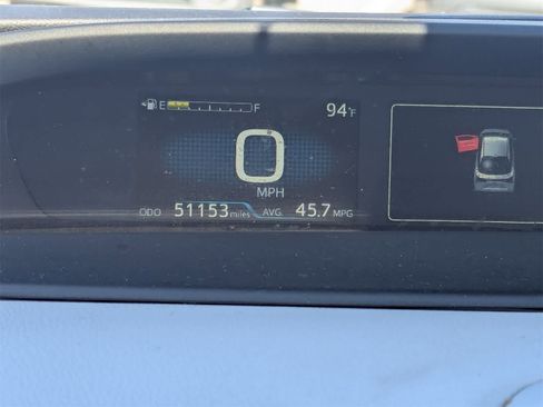 Used 2022 Toyota Prius XLE image 30
