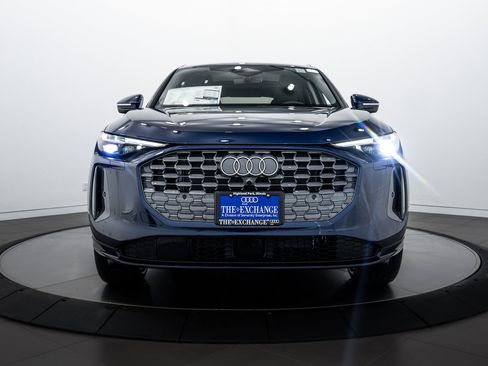 New 2025 Audi Q5 Prestige image 21