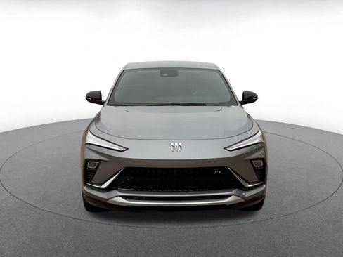 Used 2025 Buick Envista Sport Touring image 4