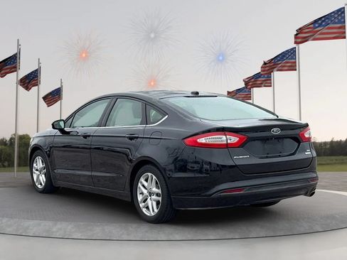 Used 2015 Ford Fusion SE FWD image 5