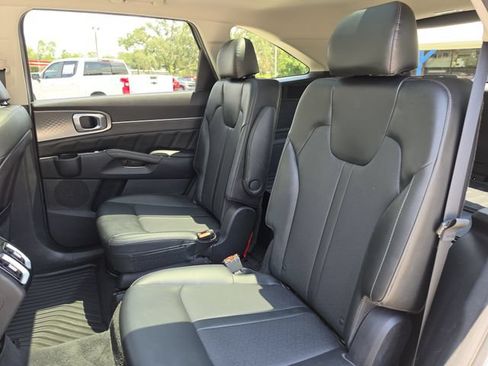 Used 2022 Kia Sorento SX AWD/4WD image 19