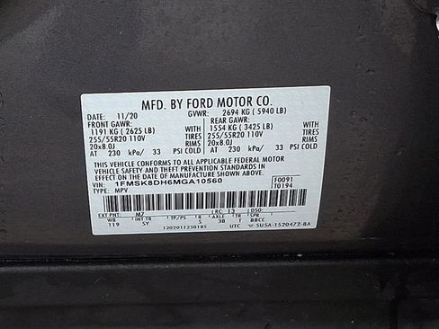 Used 2021 Ford Explorer XLT w/ Equipment Group 202A AWD/4WD image 30