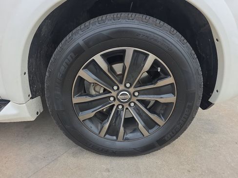 Used 2019 Nissan Armada Platinum w/ Captain's Chairs Package image 37