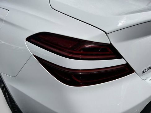 Used 2025 Genesis G70 2.5T image 2