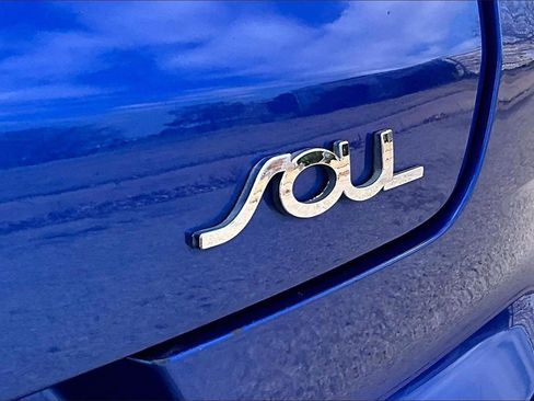 Certified 2021 Kia Soul Turbo image 32