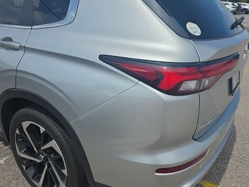 Used 2022 Mitsubishi Outlander SE FWD image 8