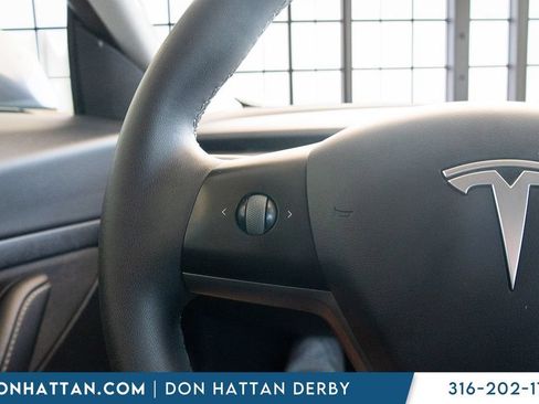 Used 2021 Tesla Model 3 Standard Range Plus RWD image 6