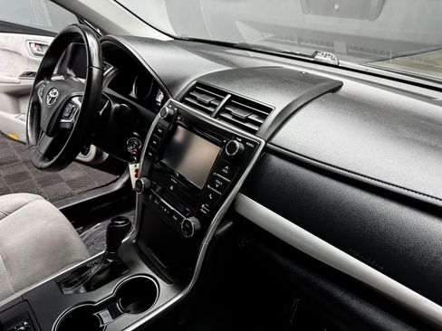 Used 2016 Toyota Camry XSE FWD image 51