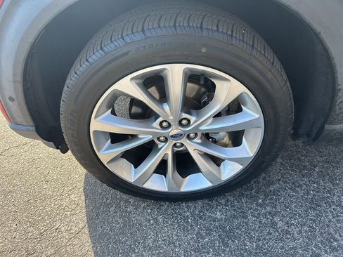 Used 2021 Ford Explorer Platinum w/ Equipment Group 601A image 9