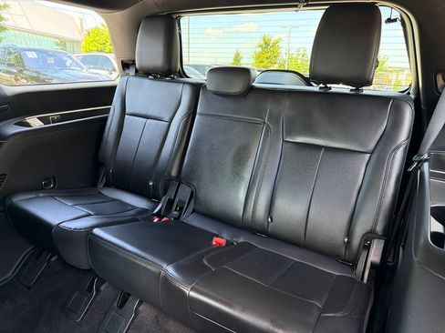 Used 2020 Ford Expedition XLT w/ Equipment Group 202A RWD image 38