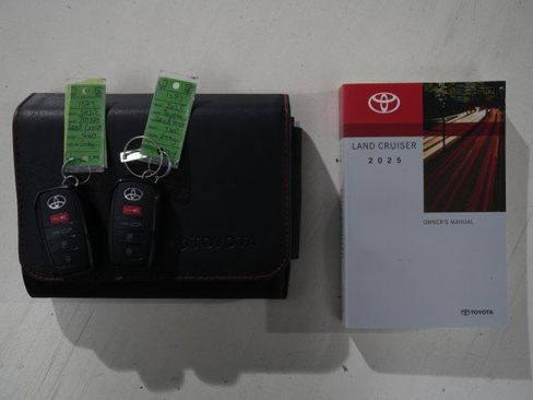 Used 2025 Toyota Land Cruiser image 75