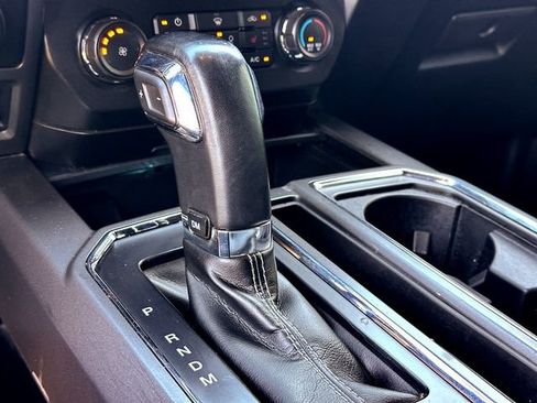 Used 2019 Ford F150 XLT w/ Equipment Group 302A Luxury AWD/4WD image 17