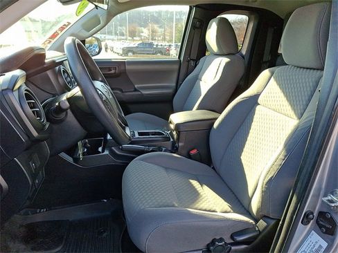 Certified 2020 Toyota Tacoma SR image 13