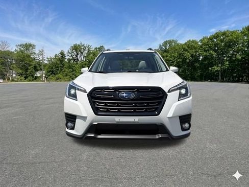 Used 2023 Subaru Forester Premium AWD/4WD image 3